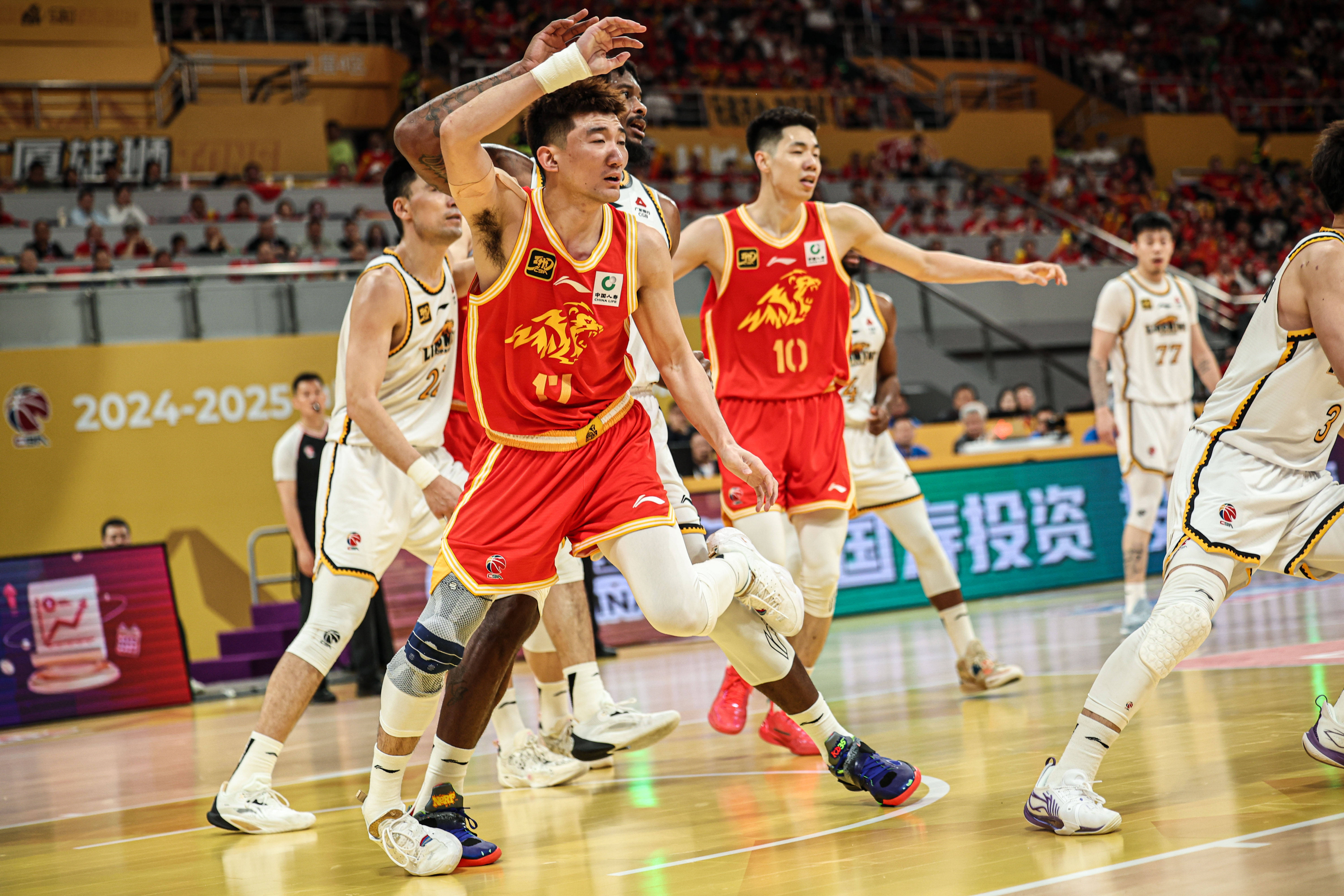 lol攻略-CBA常规赛赛程吃紧，多特蒙德国际比赛日止住颓势，赛场秩序良好，赛程密集仍需轮换的简单介绍