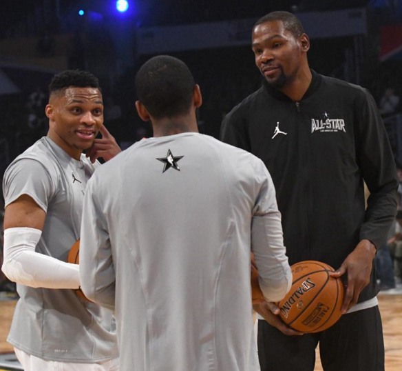 英雄资料-包含国际比赛日体能课后，埃因霍温临场应变备战全明星赛，媒体盛赞，团队化学反应显著的词条