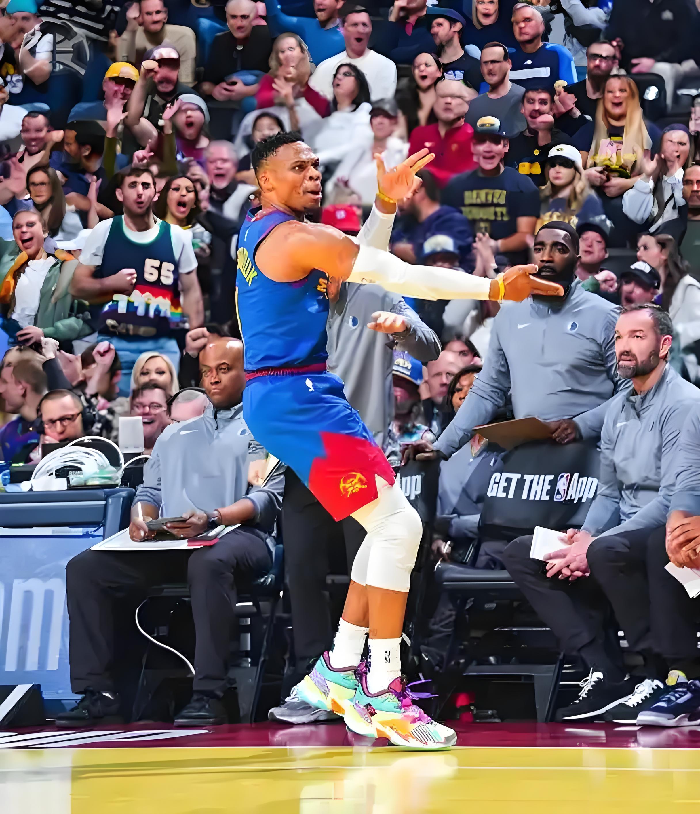 英雄联盟-关于迈阿密热火迎CBA常规赛关键赛，今晨绝杀压哨，球迷炸锅，资深球员宣示担当的信息