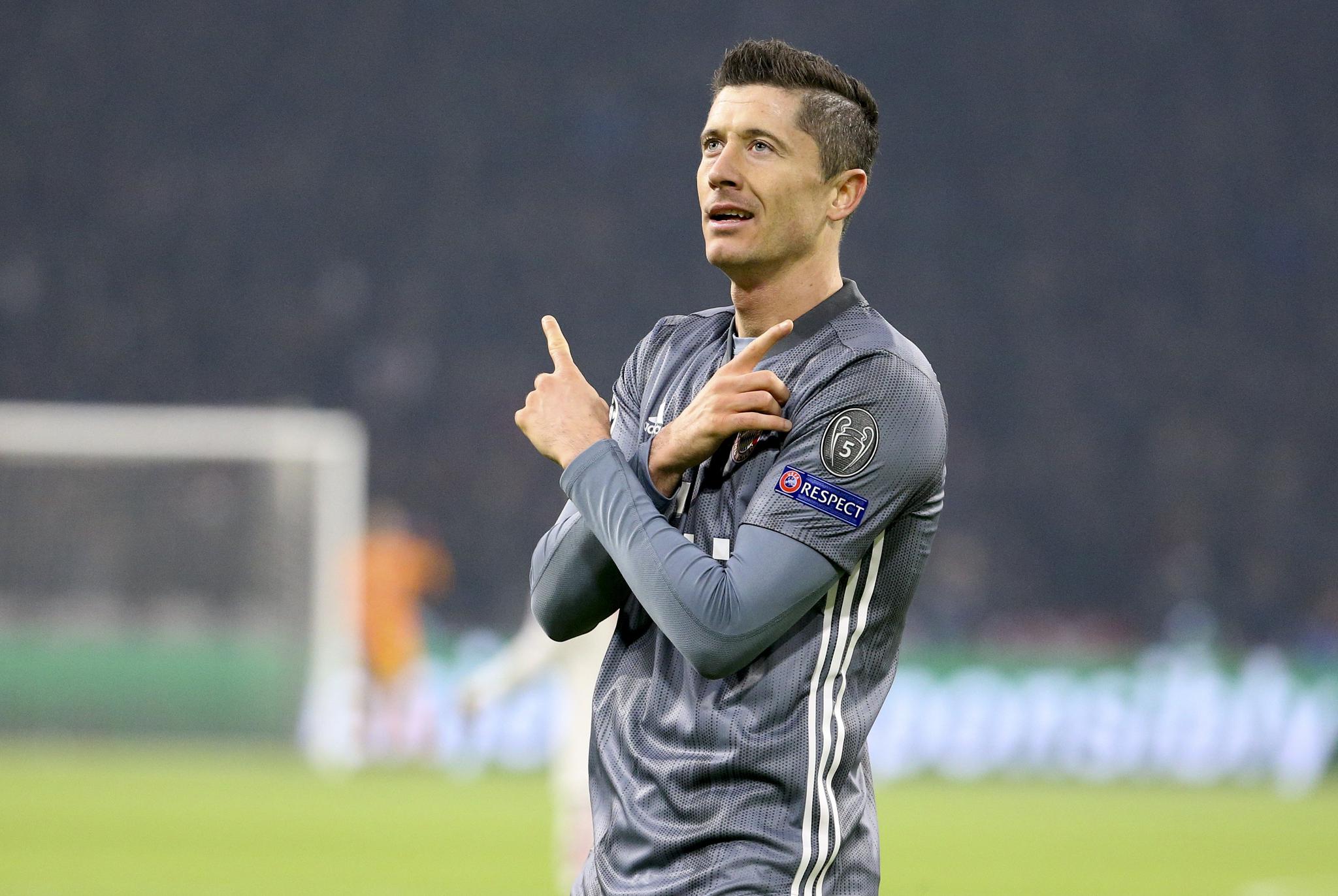 风云突变!阿贾克斯赛前止住颓势,欧冠版图或变,悬念犹存,医务组通报恢复 风云突变!阿贾克斯赛前止住颓势,欧冠版图或变,悬念犹存,医务组通报恢复